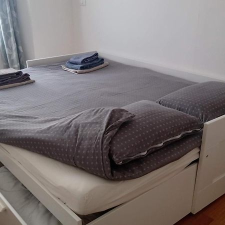 Casa Renova, Intero Appartamento, 2 Camere, Max 4 Ospiti, Trieste Zona Storica Esterno foto